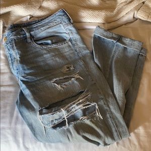 Super Distressed AE Tomgirl Jeans